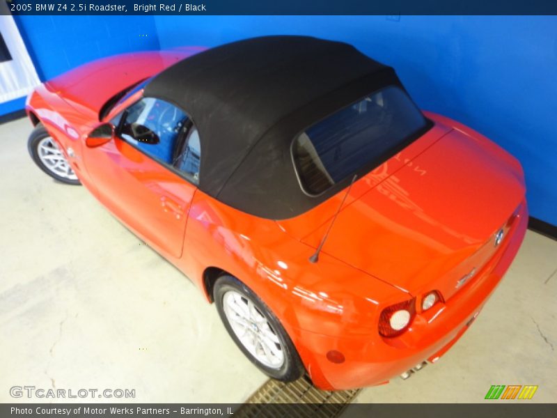 Bright Red / Black 2005 BMW Z4 2.5i Roadster