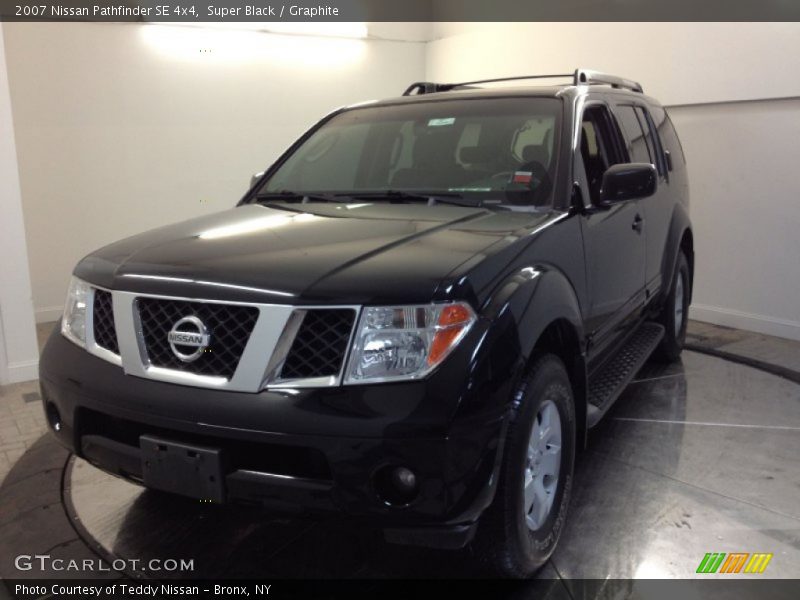 Super Black / Graphite 2007 Nissan Pathfinder SE 4x4