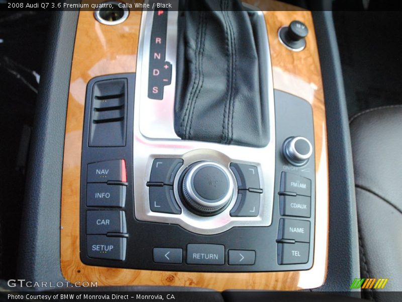 Calla White / Black 2008 Audi Q7 3.6 Premium quattro