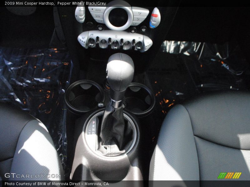 Pepper White / Black/Grey 2009 Mini Cooper Hardtop