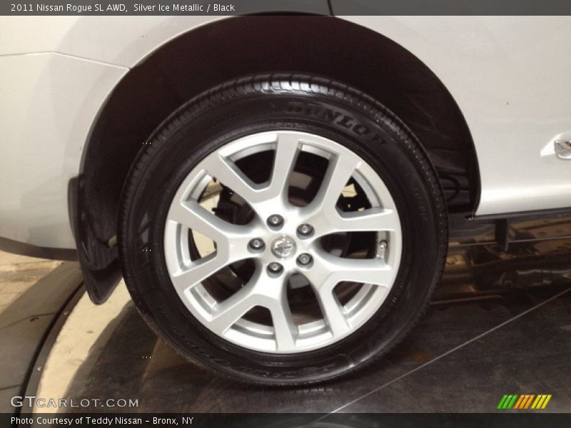 Silver Ice Metallic / Black 2011 Nissan Rogue SL AWD