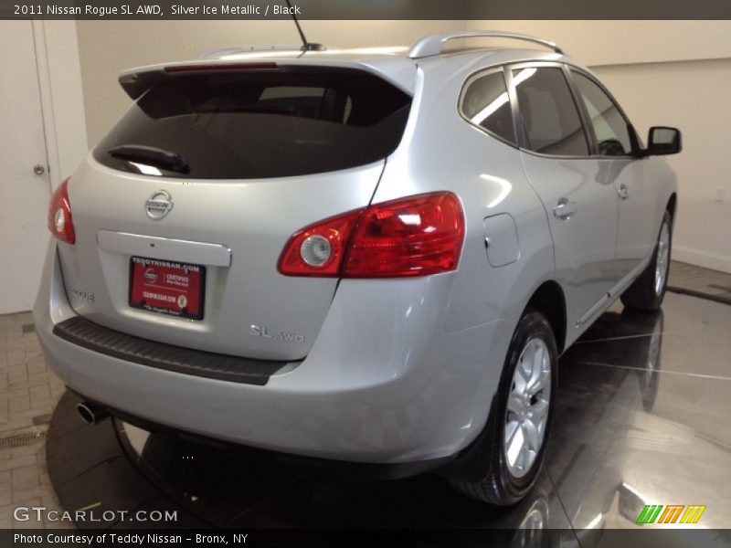 Silver Ice Metallic / Black 2011 Nissan Rogue SL AWD
