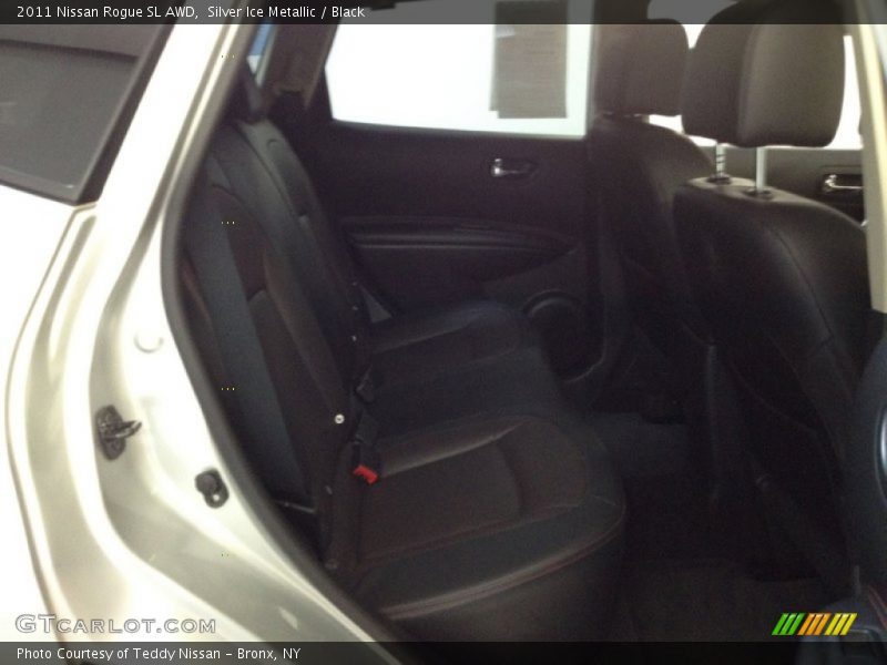 Silver Ice Metallic / Black 2011 Nissan Rogue SL AWD