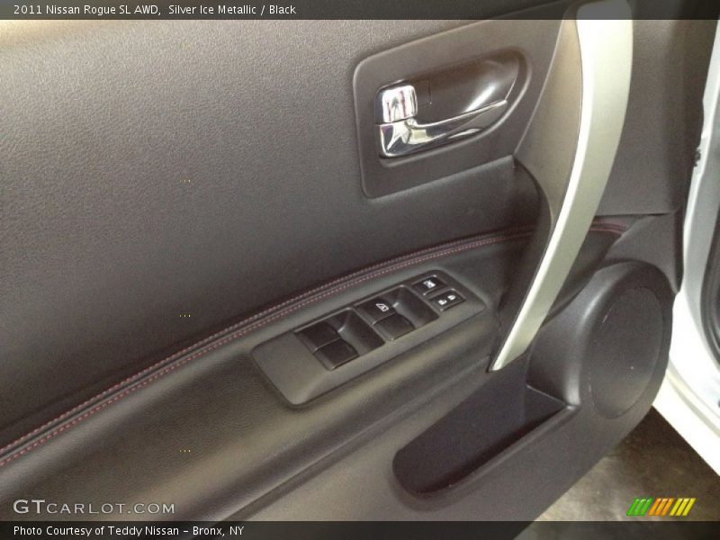 Silver Ice Metallic / Black 2011 Nissan Rogue SL AWD