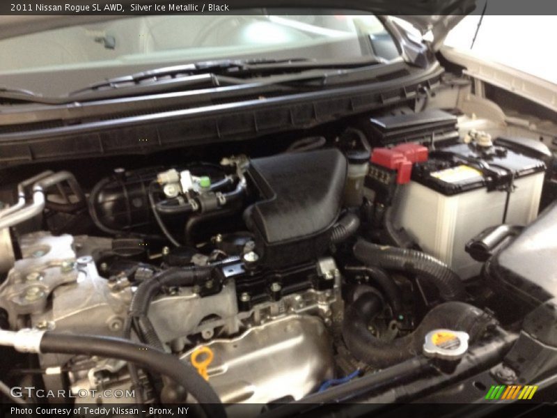 Silver Ice Metallic / Black 2011 Nissan Rogue SL AWD