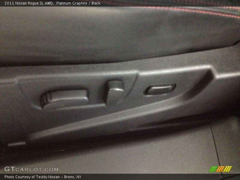 Platinum Graphite / Black 2011 Nissan Rogue SL AWD