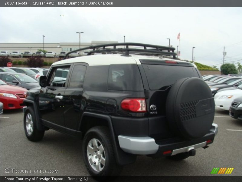 Black Diamond / Dark Charcoal 2007 Toyota FJ Cruiser 4WD