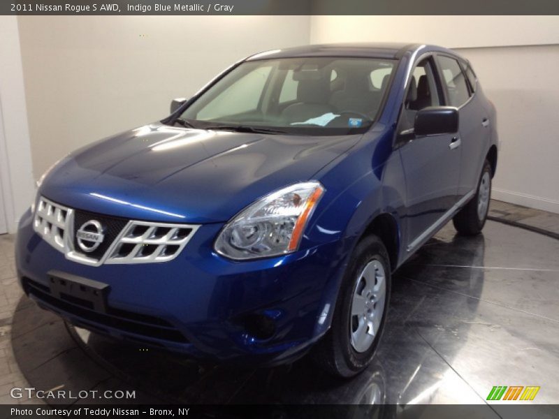 Indigo Blue Metallic / Gray 2011 Nissan Rogue S AWD