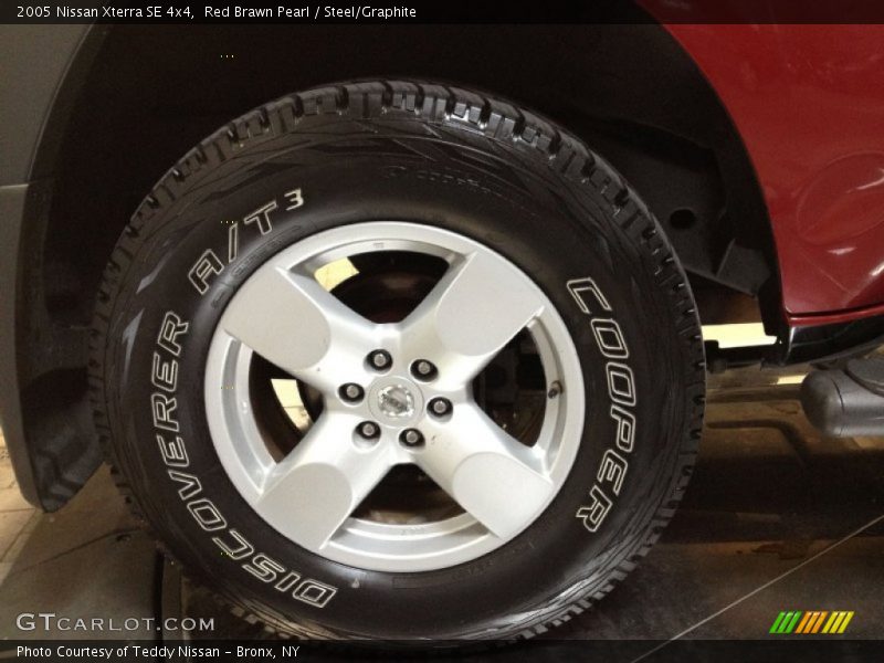 Red Brawn Pearl / Steel/Graphite 2005 Nissan Xterra SE 4x4