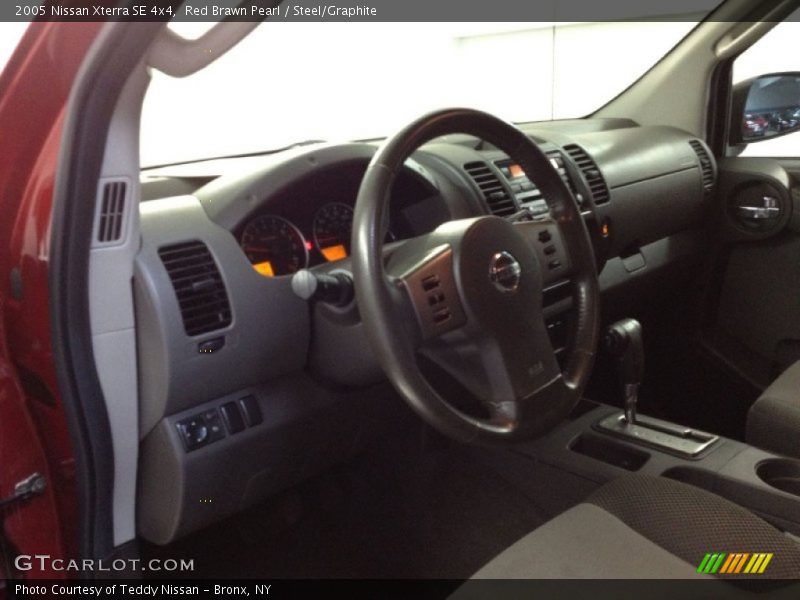 Red Brawn Pearl / Steel/Graphite 2005 Nissan Xterra SE 4x4