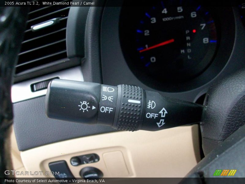 White Diamond Pearl / Camel 2005 Acura TL 3.2