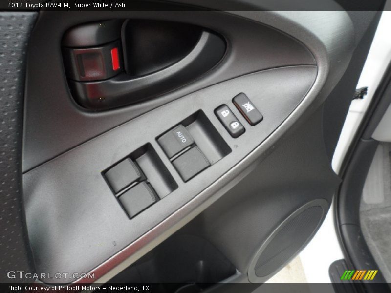 Super White / Ash 2012 Toyota RAV4 I4