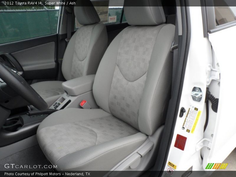 Super White / Ash 2012 Toyota RAV4 I4