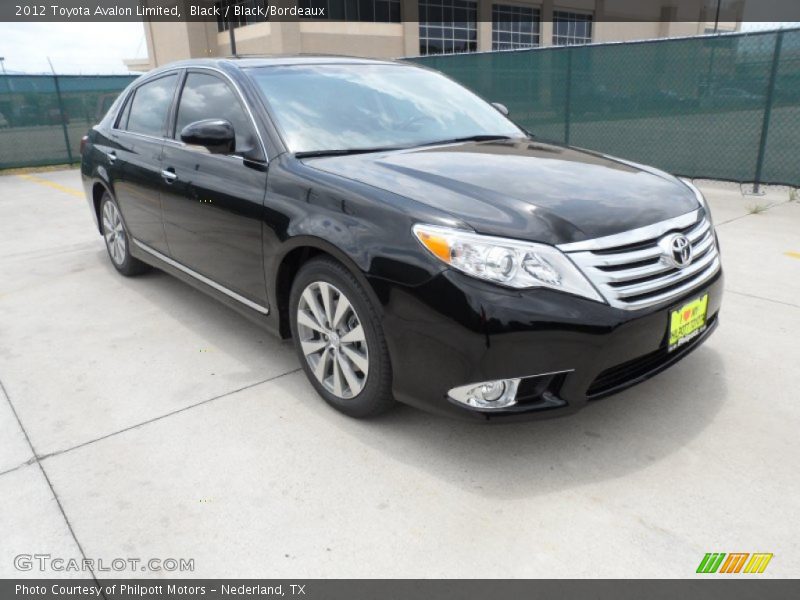 Black / Black/Bordeaux 2012 Toyota Avalon Limited