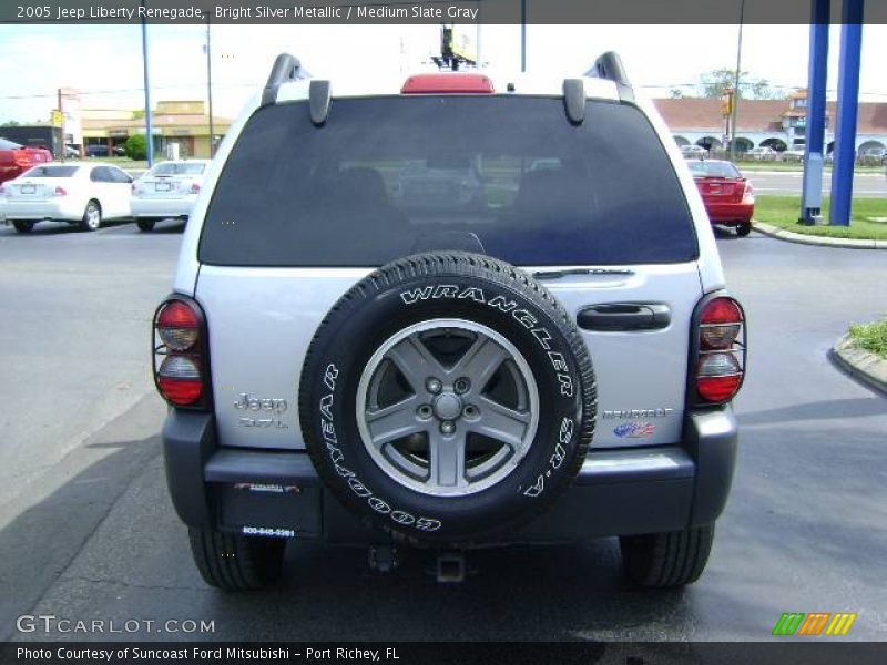 Bright Silver Metallic / Medium Slate Gray 2005 Jeep Liberty Renegade
