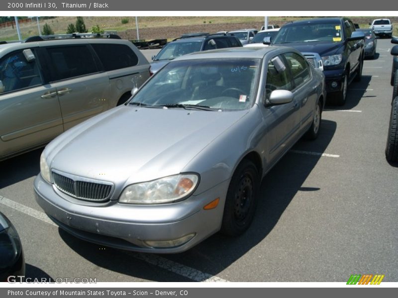 Titanium / Black 2000 Infiniti I 30