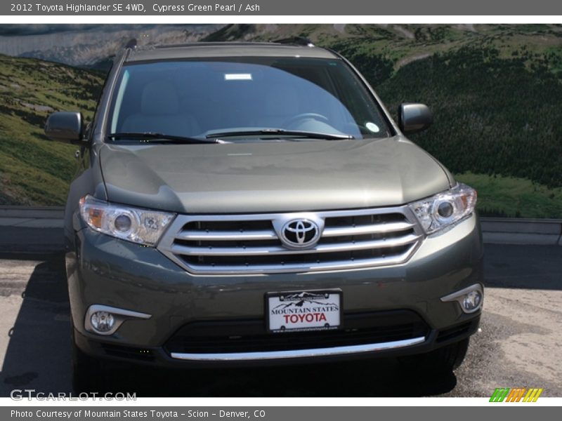 Cypress Green Pearl / Ash 2012 Toyota Highlander SE 4WD
