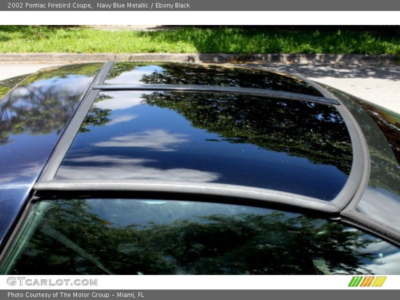 Sunroof of 2002 Firebird Coupe