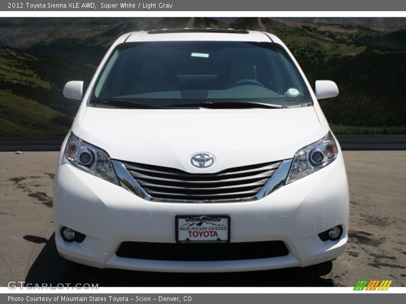 Super White / Light Gray 2012 Toyota Sienna XLE AWD