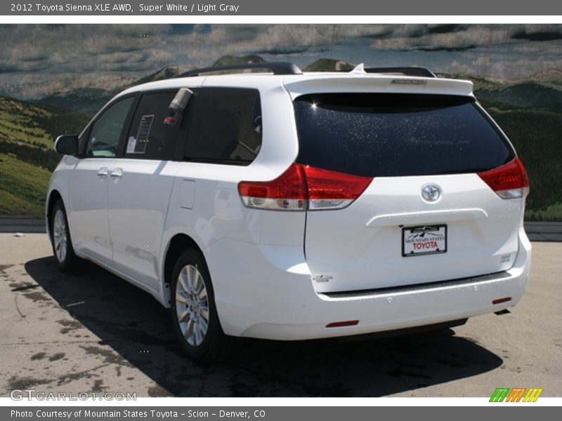 Super White / Light Gray 2012 Toyota Sienna XLE AWD