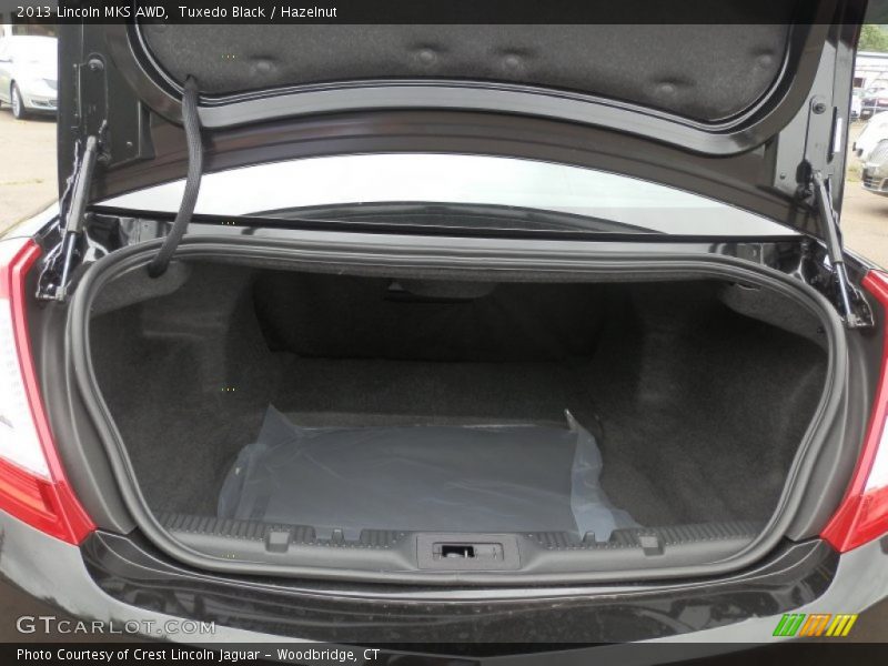  2013 MKS AWD Trunk