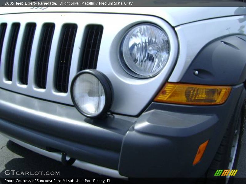 Bright Silver Metallic / Medium Slate Gray 2005 Jeep Liberty Renegade