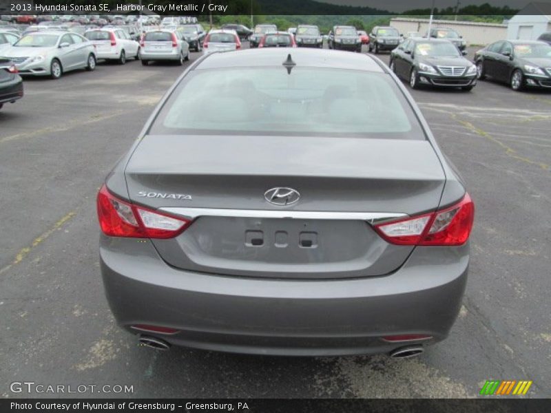 Harbor Gray Metallic / Gray 2013 Hyundai Sonata SE