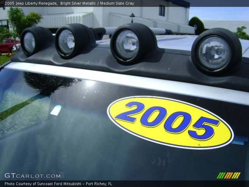 Bright Silver Metallic / Medium Slate Gray 2005 Jeep Liberty Renegade