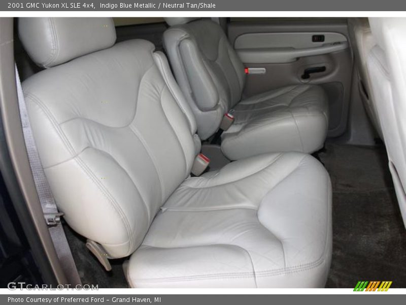 Indigo Blue Metallic / Neutral Tan/Shale 2001 GMC Yukon XL SLE 4x4
