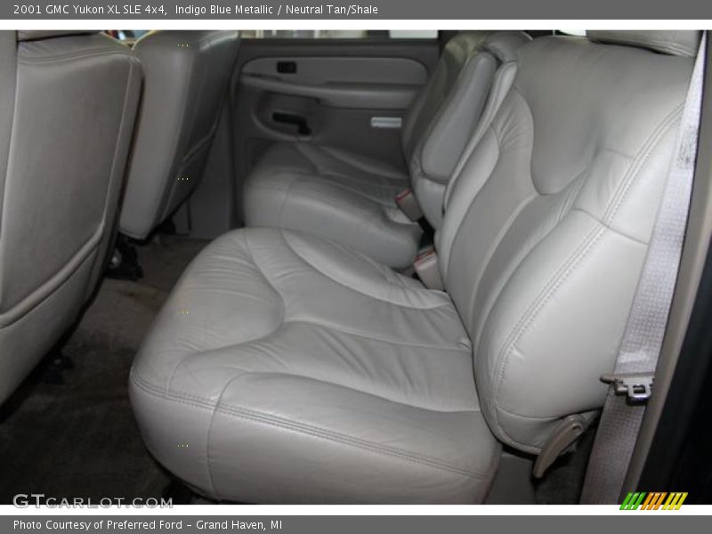 Indigo Blue Metallic / Neutral Tan/Shale 2001 GMC Yukon XL SLE 4x4