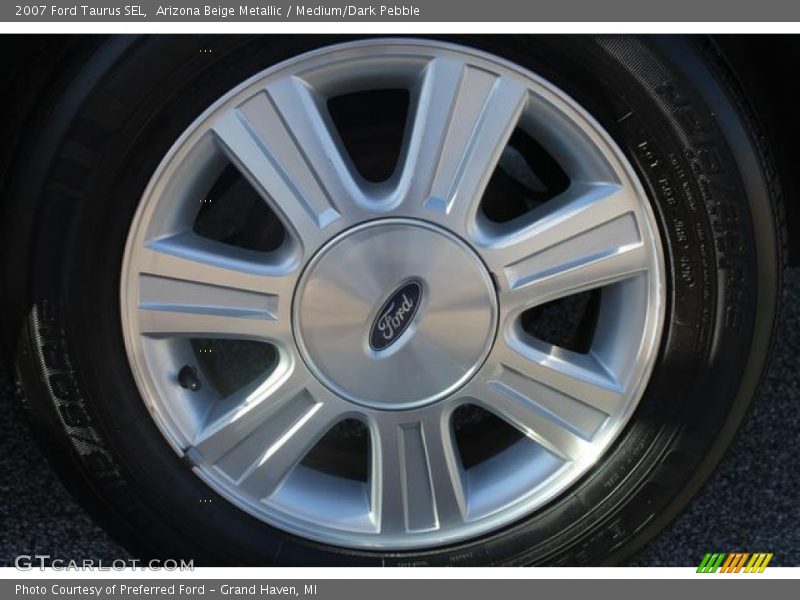  2007 Taurus SEL Wheel