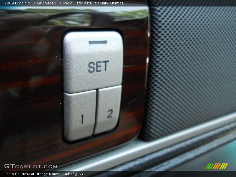 Tuxedo Black Metallic / Dark Charcoal 2009 Lincoln MKZ AWD Sedan
