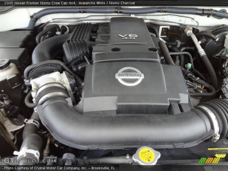 Avalanche White / Nismo Charcoal 2005 Nissan Frontier Nismo Crew Cab 4x4