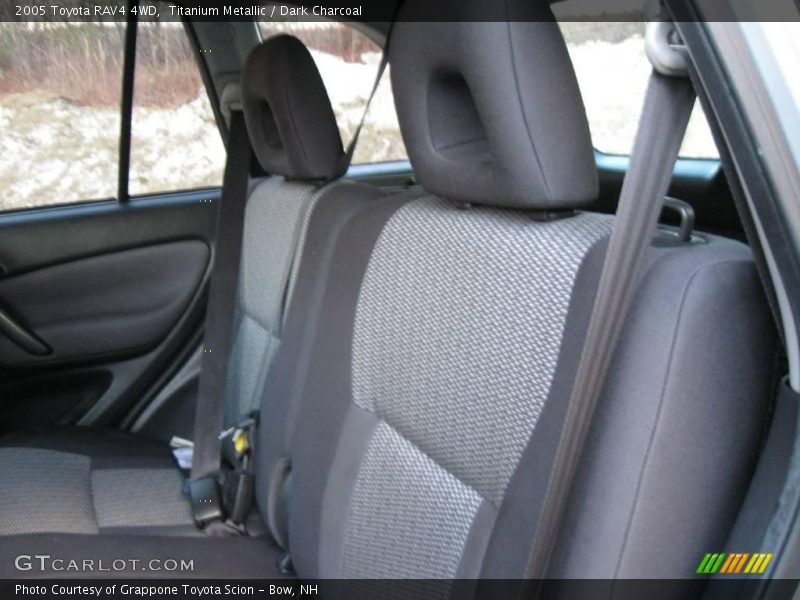 Titanium Metallic / Dark Charcoal 2005 Toyota RAV4 4WD