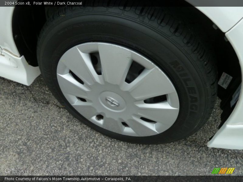 Polar White / Dark Charcoal 2004 Scion xB