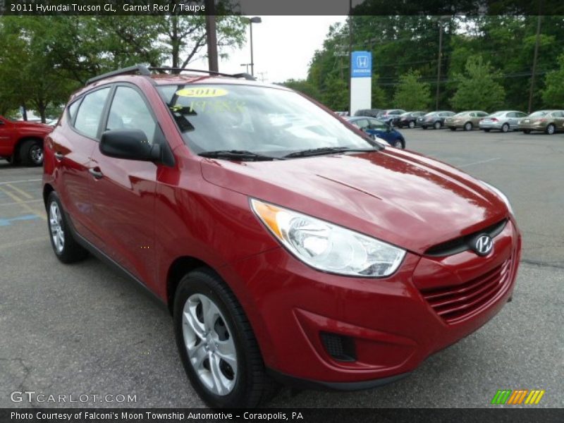 Garnet Red / Taupe 2011 Hyundai Tucson GL