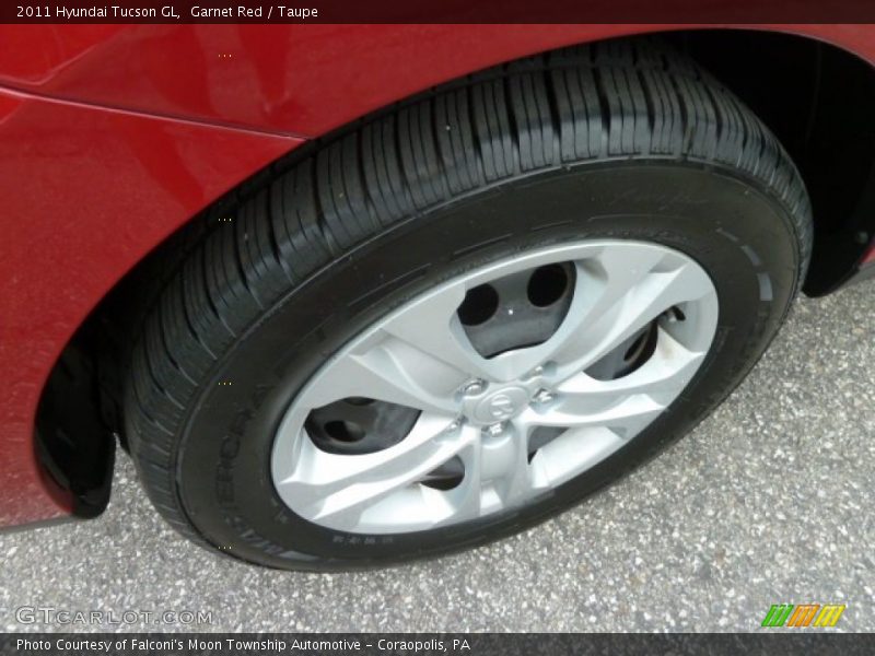 Garnet Red / Taupe 2011 Hyundai Tucson GL