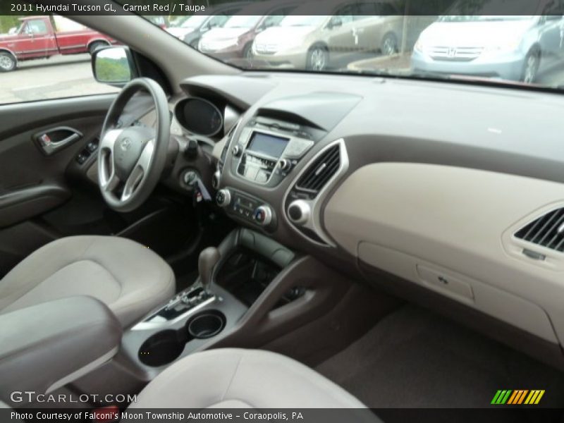Garnet Red / Taupe 2011 Hyundai Tucson GL