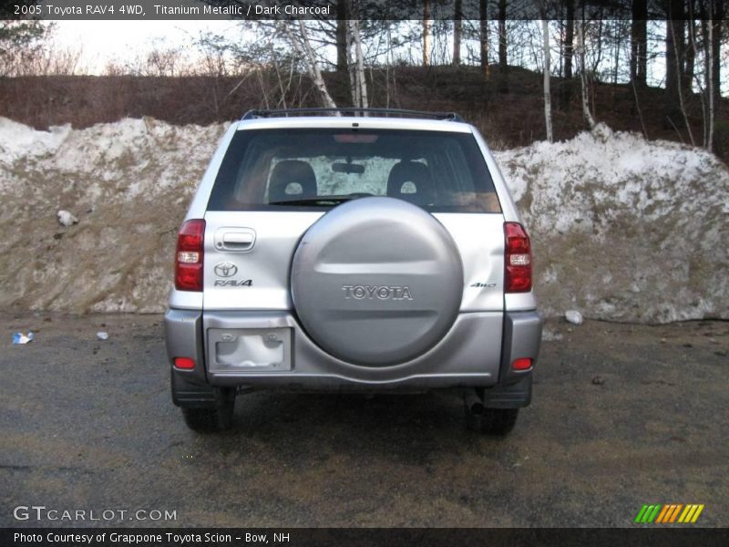 Titanium Metallic / Dark Charcoal 2005 Toyota RAV4 4WD