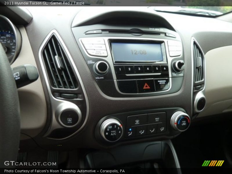 Garnet Red / Taupe 2011 Hyundai Tucson GL