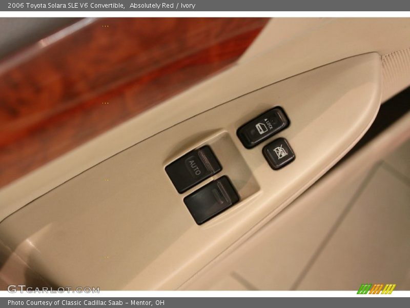 Absolutely Red / Ivory 2006 Toyota Solara SLE V6 Convertible