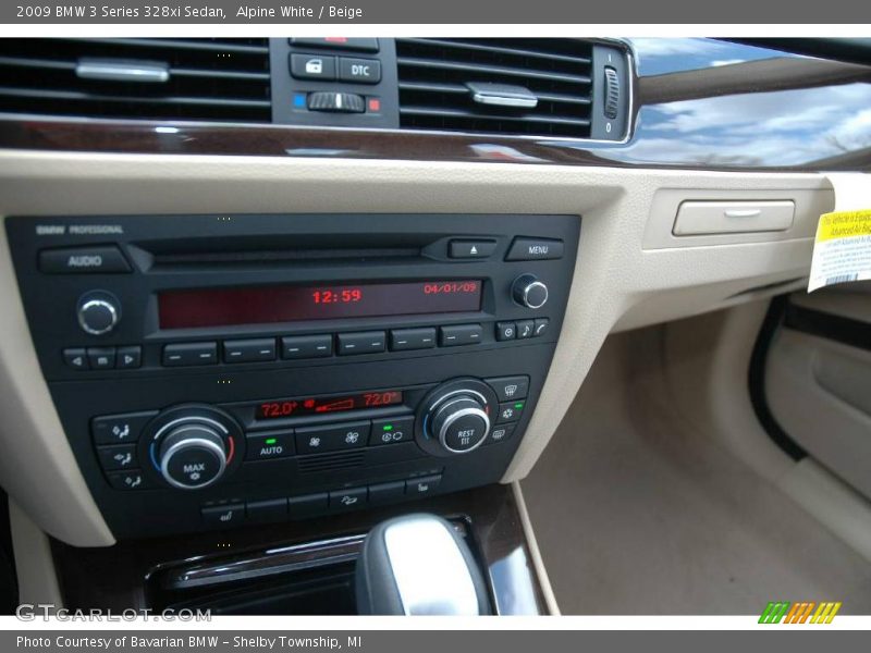 Alpine White / Beige 2009 BMW 3 Series 328xi Sedan