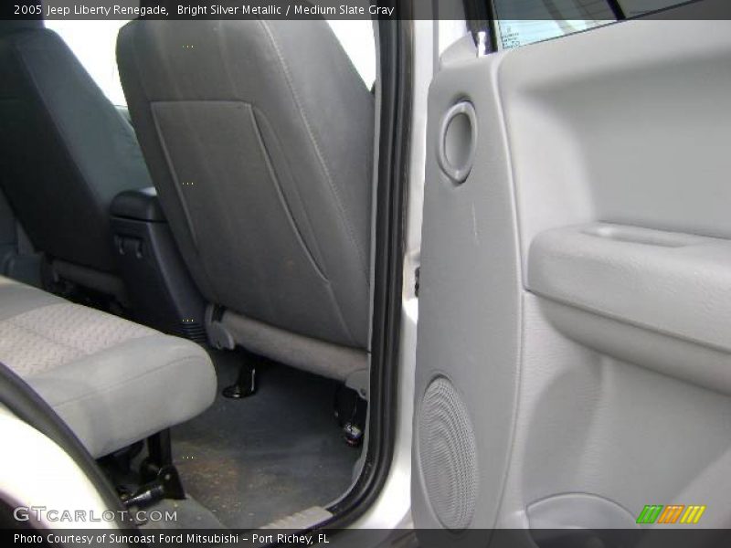 Bright Silver Metallic / Medium Slate Gray 2005 Jeep Liberty Renegade