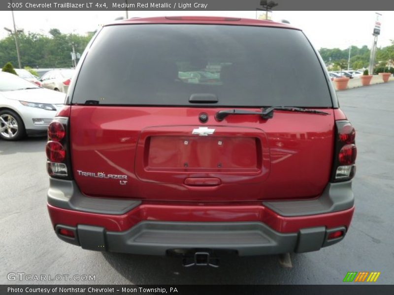 Medium Red Metallic / Light Gray 2005 Chevrolet TrailBlazer LT 4x4