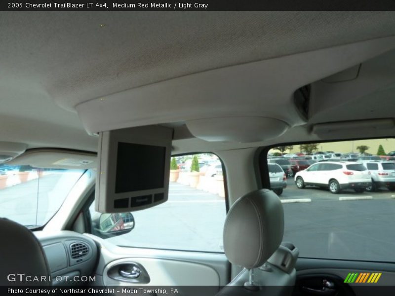 Medium Red Metallic / Light Gray 2005 Chevrolet TrailBlazer LT 4x4