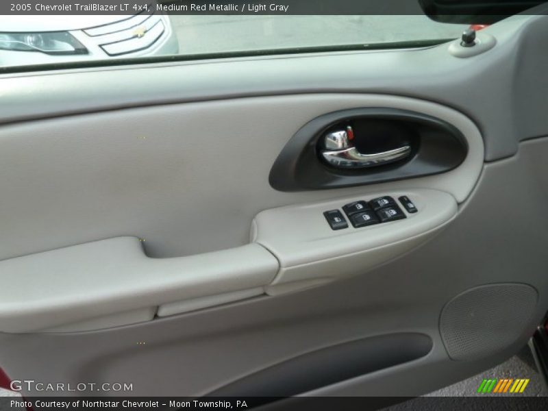 Medium Red Metallic / Light Gray 2005 Chevrolet TrailBlazer LT 4x4