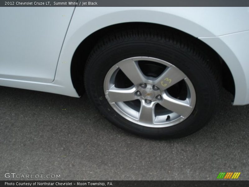 Summit White / Jet Black 2012 Chevrolet Cruze LT