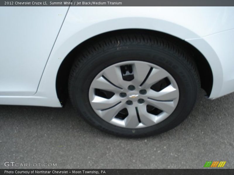 Summit White / Jet Black/Medium Titanium 2012 Chevrolet Cruze LS