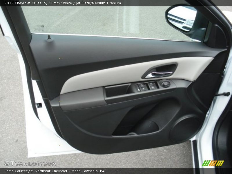 Summit White / Jet Black/Medium Titanium 2012 Chevrolet Cruze LS
