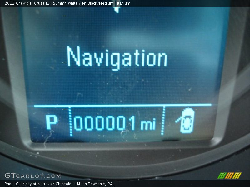 Summit White / Jet Black/Medium Titanium 2012 Chevrolet Cruze LS